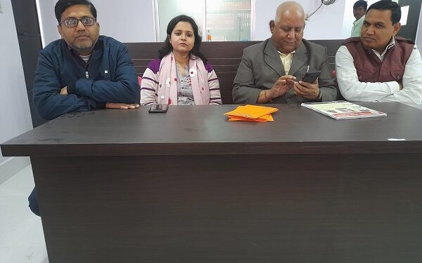 Paediatric Gaurav Vishal ( first from left), pathologist Shweta Shekhar (second from left) and B S Pandey (retired army engineer) at the press conference today in Daltonganj this evening