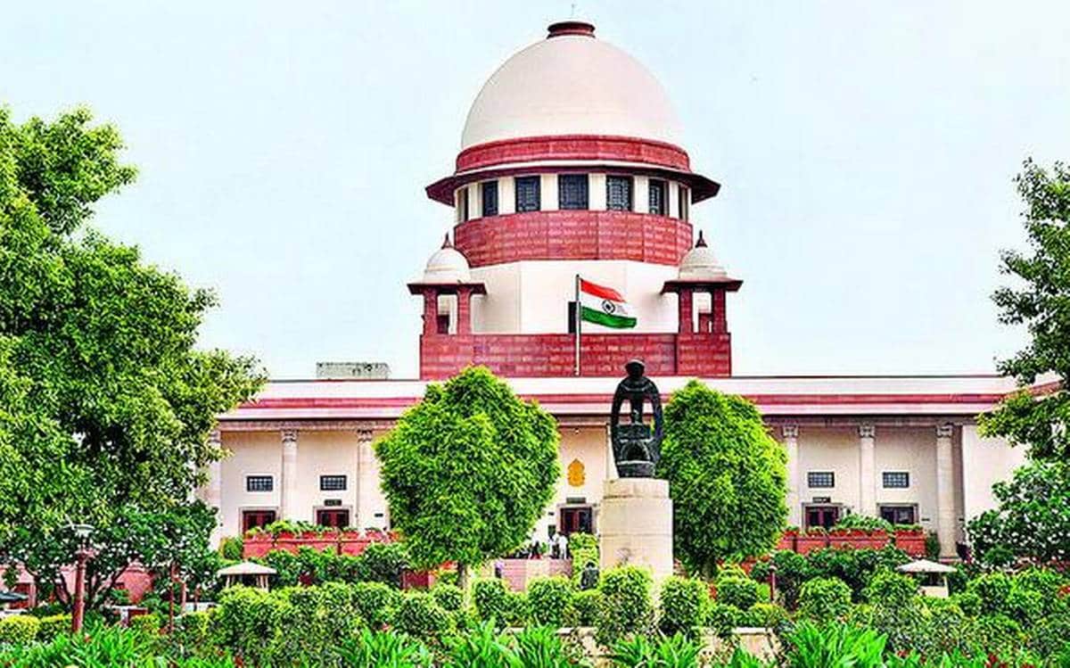 SC grants interim bail to Md Zubair in all six UP police FIRs - Lagatar  English