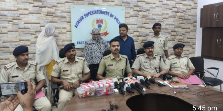 City SP K Vijay Shankar (third from left) with the three accused, including two women standing behind at the police office.