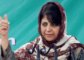Mehbooba Mufti Unveils PDP’s J&K Poll Manifesto, Offers Support to Congress-NC Alliance Under Key Conditions