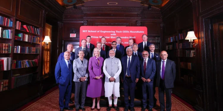 PM Modi Hosts Roundtable With Top Tech CEOs at MIT, Focuses on Innovation and India’s Tech Growth
