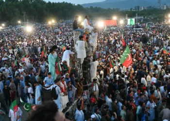 Imran Khan’s Party Warned for Violating Rally Guidelines, Clashes with Police in Islamabad