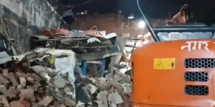Seven Dead, Three Feared Trapped After Building Collapse in Meerut