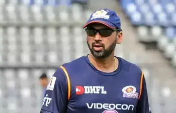 Paras Mhambrey Rejoins Mumbai Indians’ Coaching Staff