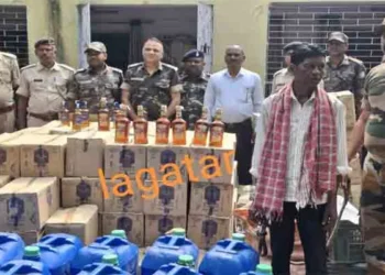 Illegal Mini Liquor Factory Busted in Dhanbad: ₹25 Lakh Worth of Liquor Seized, One Arrested