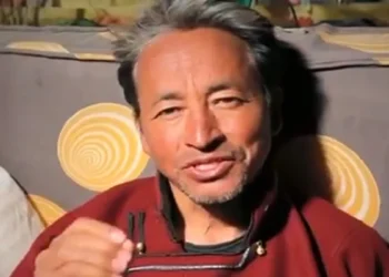 Sonam Wangchuk Begins Hunger Strike at Jantar Mantar Over Ladakh’s Sixth Schedule Demand