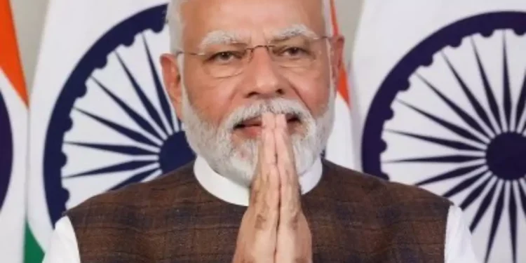 PM Modi Apologizes to Elderly in Delhi and Bengal, Criticizes AAP and TMC for Blocking Ayushman Bharat Scheme