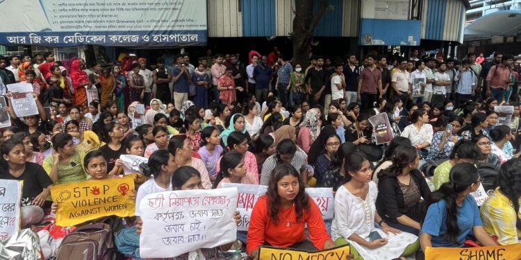 West Bengal Doctors Accuse State Government of ‘Intimidation Tactics’ Amid Hunger Strike Over RG Kar Case