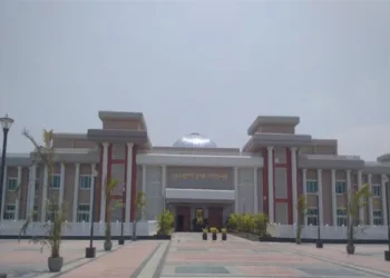 High Court Warns of Salary Block for Education Secretary Over Contempt Case