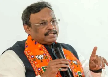 BJP Leader Vinod Tawde Sends ₹100 Crore Defamation Notice to Rahul Gandhi, Mallikarjun Kharge, and Supriya Shrinate