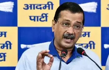 Arvind Kejriwal Calls Sukhbir Badal Assassination Attempt a ‘Big Conspiracy’; BJP Criticizes AAP Over Law and Order