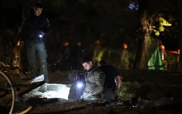 Houthi Missile Strikes Tel Aviv, Injures 14 as Israeli Defenses Fail