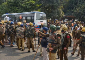 Farmers to March Towards Delhi Today: Security Tightened Along Borders