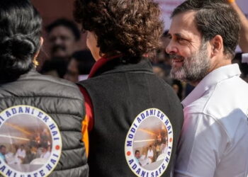 INDIA MPs Protest with ‘Modi-Adani Ek Hai’ Jackets; Trinamool, Samajwadi Party Keep Distance