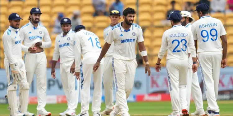 Border-Gavaskar Test: Australia Bowled Out for 445 in First Innings of 3rd Test Against India