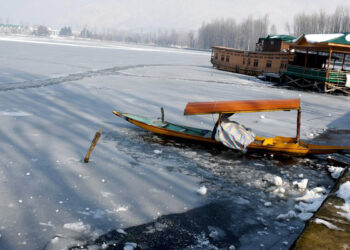 Dal Lake Freezes As Srinagar Temperature Drops To Minus 7°C
