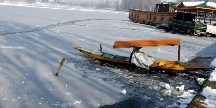 Dal Lake Freezes As Srinagar Temperature Drops To Minus 7°C