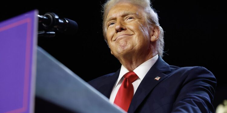 Trump’s Tariff Threat: India Adopts “Wait and Watch” Approach