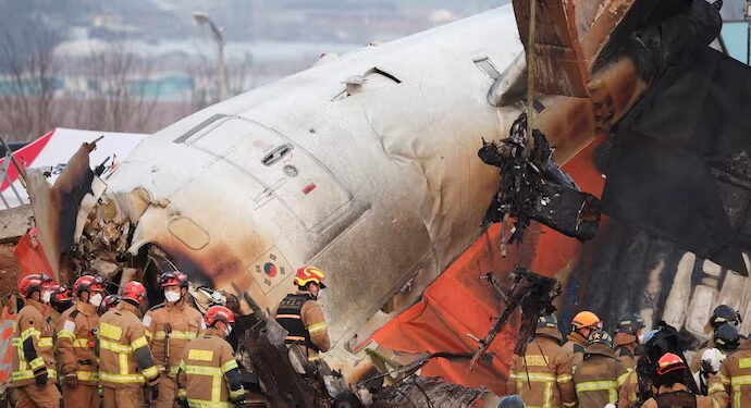 ‘What happened? Why am I here?’: Survivors of Deadly South Korean Plane Crash Left in Shock