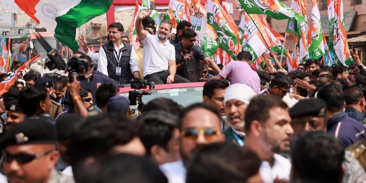 Rallying in Patna, Rahul Gandhi Vows to Conduct Caste Census, Criticizes BJP’s Policies