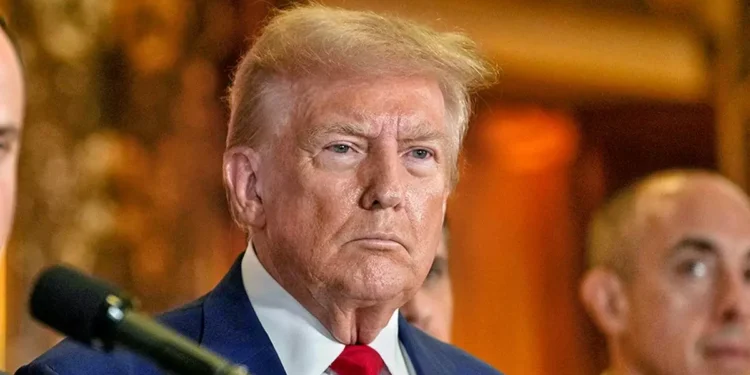 Trump Warns BRICS Against Ditching US Dollar, Threatens 100% Tariffs