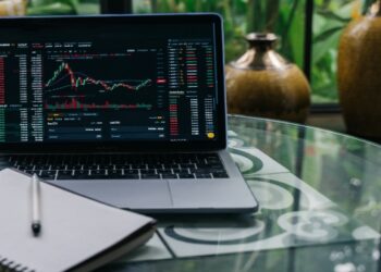 Chandan Taparia’s Stock Recommendations: Three Picks to Trade Today