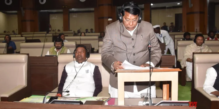 Budget Session: Rameshwar Oraon Questions His Own Government Over Unequal Pay for Working and Non-Working Women
