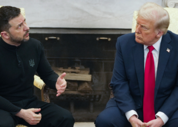 Trump Halts Ukraine Aid Amid Tensions with Zelensky, Pressures Kyiv for Peace Talks