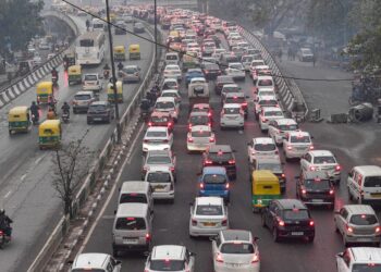 From April, No Fuel for Vehicles Older Than 15 Years in Delhi as Government Tightens Pollution Rules