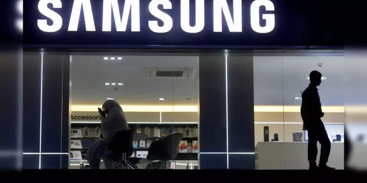 India Slaps $601 Million Tax Demand On Samsung, Executives Over Telecom Import Duties