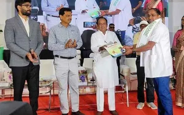 Jharkhand Health Minister Irfan Ansari Distributes Appointment Letters To 166 New Recruits