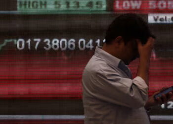 Sensex, Nifty Crash Amid Trump Tariffs: Why Long-Term Investors Should Stay Calm