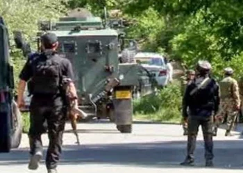 Two Jaish Terrorists Killed, Others Trapped in Kishtwar Encounter