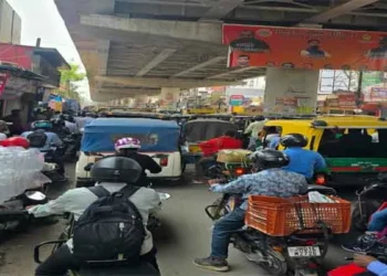 Traffic Chaos on Ratu Road: Residents Still Waiting for Flyover Relief