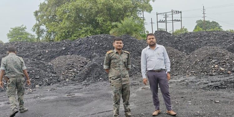 Massive Illegal Coal Stock Seized in Bokaro; Police Complicity Alleged