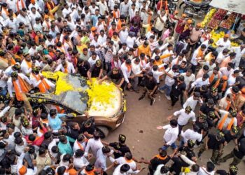 Maratha Quota Stir Intensifies in Mumbai, Jarange Warns Government Against Testing Patience