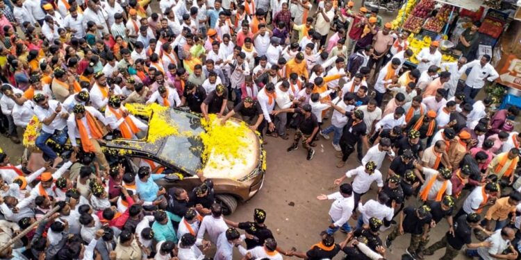 Maratha Quota Stir Intensifies in Mumbai, Jarange Warns Government Against Testing Patience