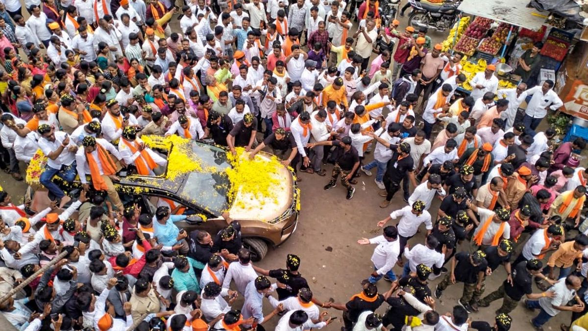 Maratha Quota Stir Intensifies in Mumbai, Jarange Warns Government Against Testing Patience