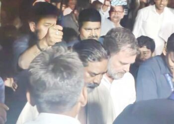 Rahul Gandhi and Mallikarjun Kharge Attend Shibu Soren’s Funeral