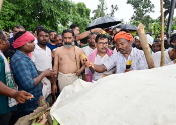 Farewell Guruji: Dishom Guru Shibu Soren Cremated With Full State Honours