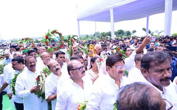 Leaders Pay Final Tribute to Dishom Guru Shibu Soren at Jharkhand Assembly