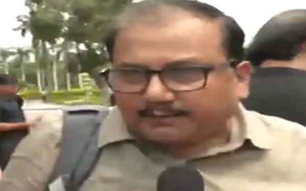 SIR Row Sparks Protests in Lok Sabha and Rajya Sabha; Opposition Demands Parliamentary Debate