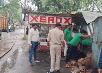 Bulldozer Action in Ranchi: Encroachments Cleared Around Nucleus Mall