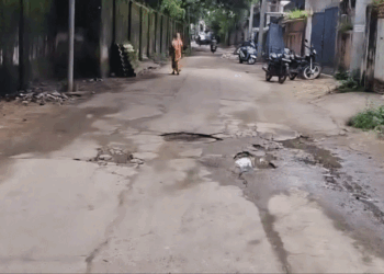 City’s Inner Roads Crumble While Corporation Shines Spotlight Only on Main Streets