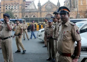 Mumbai On High Alert After WhatsApp Threat of Blasts Ahead of Ganesh Festival Finale