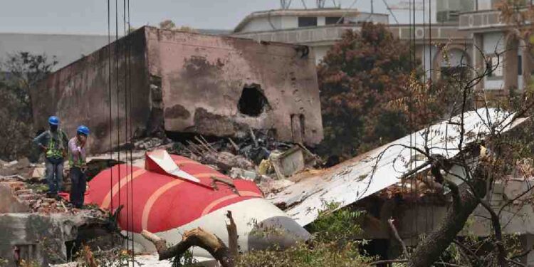 Supreme Court Flags Concerns Over Air India Crash Probe