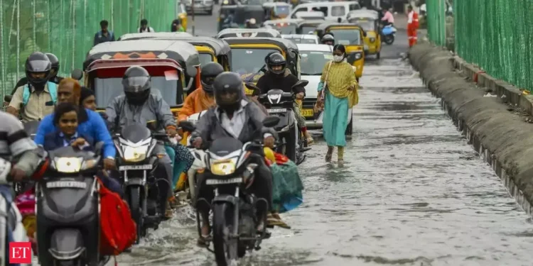 Heavy Rains Disrupt Hyderabad: Flights Diverted, Traffic Snarls, Govt on Alert