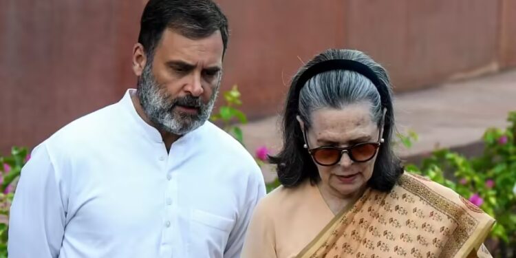 Fresh FIR Charges Rahul and Sonia Gandhi With Criminal Conspiracy in National Herald Case