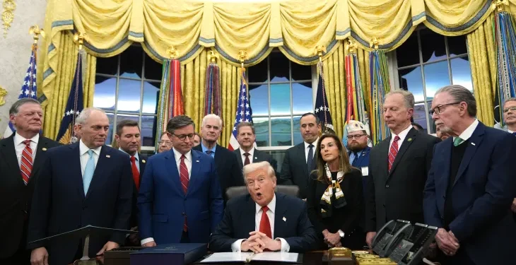 Trump Ends Historic US Shutdown, Blames Democrats For Chaos And Flight Cancellations