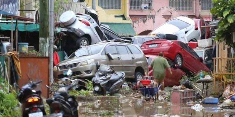Typhoon Kalmegi Devastates Philippines: 241 Dead, Thousands Homeless as State of Emergency Declared